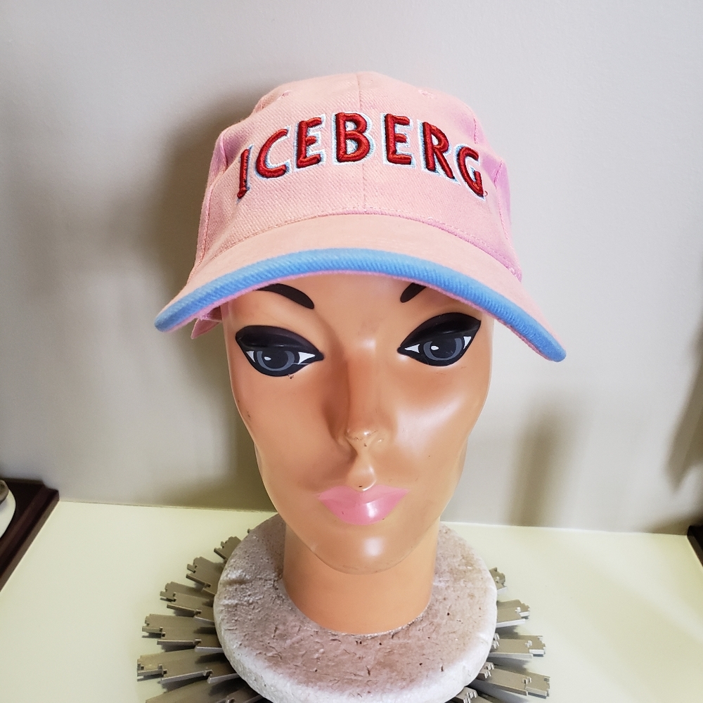 Pink and blue ICEBERG cap.